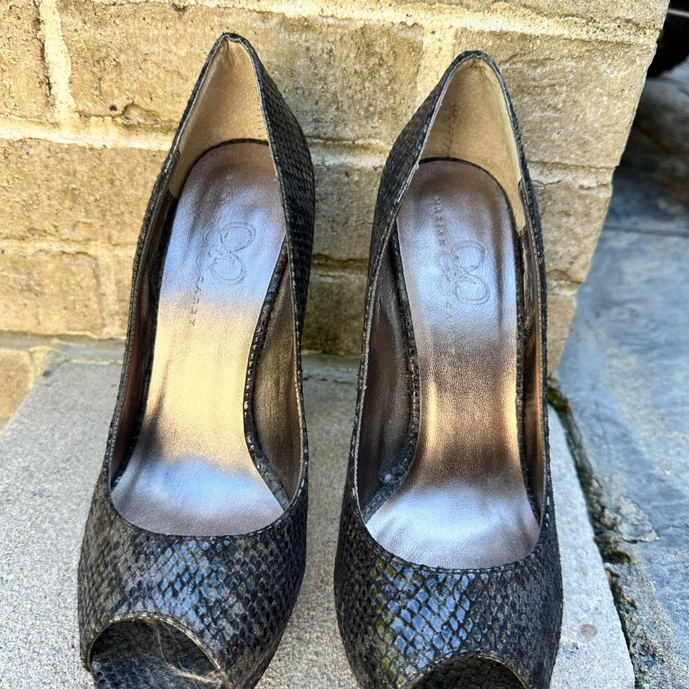 Mariah Carey Gray Patterned Rhinestone Heels - Picture 5 of 8